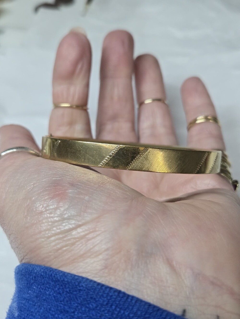 14k Gold Filled Hinged Bangle Bracelet